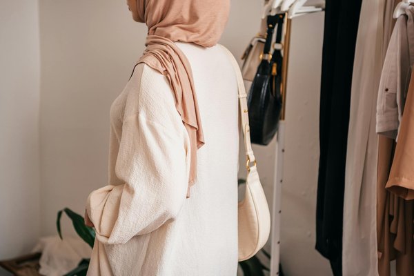 How Is UK Women's Fashion Influenced by Cultural Trends?